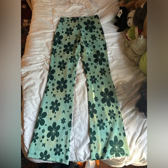 urban outfitters blue floral print bryn pull-on flare pant - Picture 6 of 7